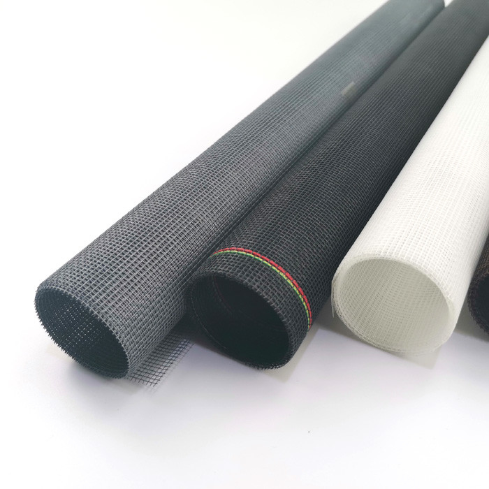 Retalhos de malha de fibra de vidro resistentes ao fogo 18*16 a 22*22 Variantes 0,25 mm Escrima anti-incêndio para janelas e portas