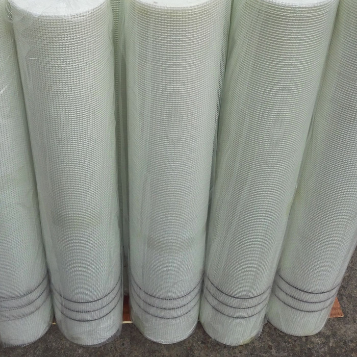 Rolo de malha de reforço de fibra de vidro resistente 50m-200m comprimento 4*4mm abertura para suporte de parede