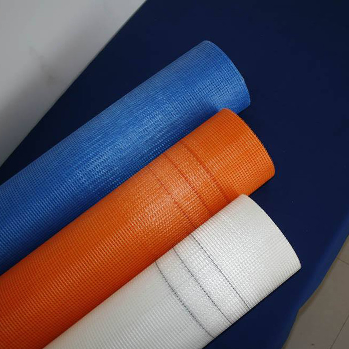 Rolo de malha de reforço de fibra de vidro resistente 50m-200m comprimento 4*4mm abertura para suporte de parede
