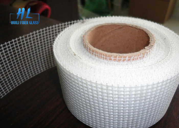 C Vidro 60 g - 65 g/m2 Faixa autoaderente de malha de fibra de vidro Resistente a álcalis Amostra livre