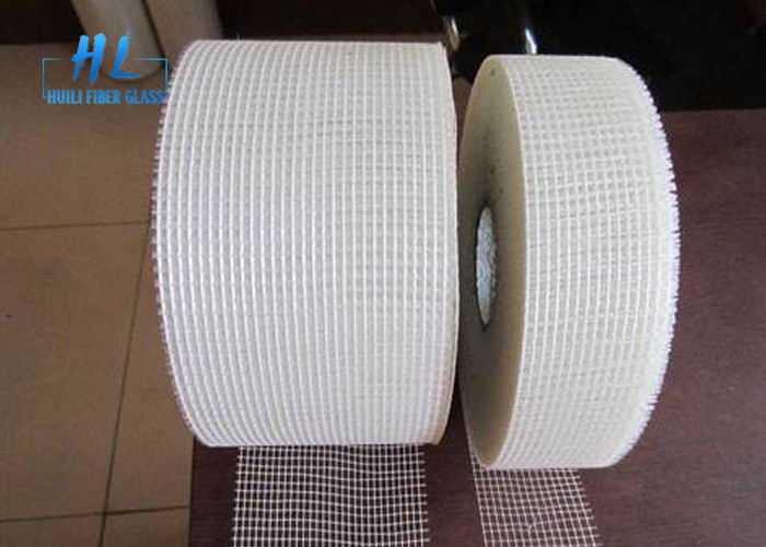 C Faixa de malha auto-aderente de fibra de vidro 30% cola 60-65 g/m2 Para reparação de parede seca sem costura