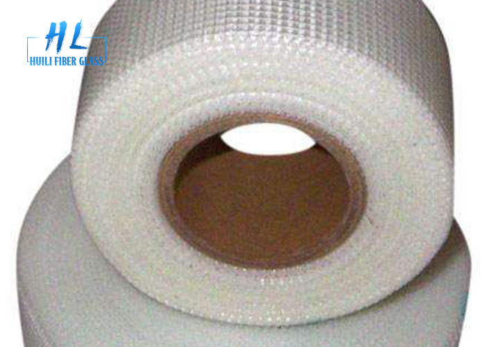 Faixa de fibra de vidro de tecido simples resistente a álcalis de comprimento de 50 m com resistência ao calor até 500 ° C