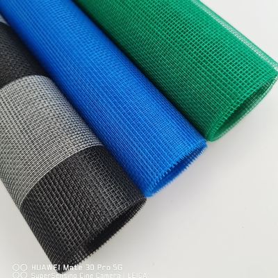 Tecido de malha de mosquito de fibra de vidro resistente a UV Tecido simples Rollos pretos/cinzentos/brancos para fácil limpeza